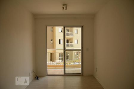 Sala de apartamento para alugar com 2 quartos, 54m² em Jardim Caner, Taboão da Serra