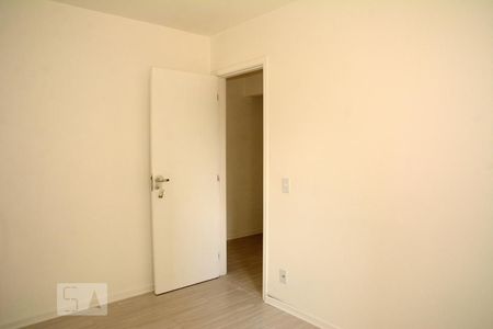 Quarto 1 de apartamento para alugar com 2 quartos, 54m² em Jardim Caner, Taboão da Serra