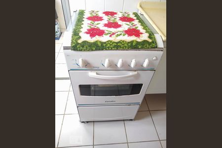 Apartamento à venda com 52m², 2 quartos e 1 vaga Apartamento à venda com 52m², 2 quartos e 1 vagaCozinha