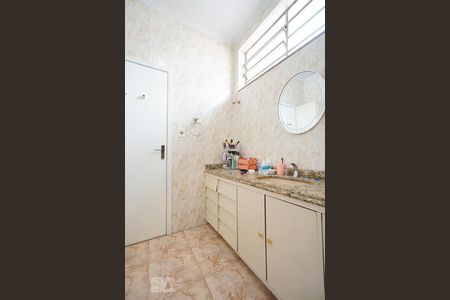 Casa à venda com 220m², 4 quartos e 4 vagasBanheiro suíte 03