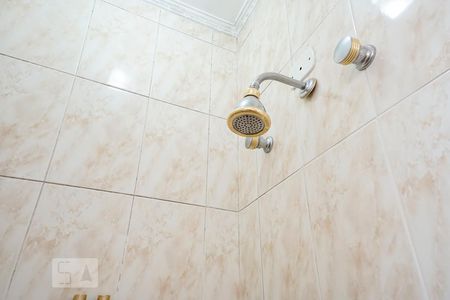 Casa à venda com 220m², 4 quartos e 4 vagasBanheiro suíte 03