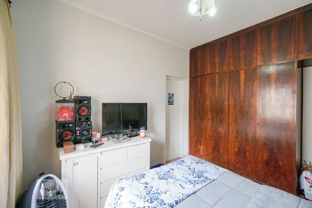 Casa à venda com 220m², 4 quartos e 4 vagasQuarto suíte 03