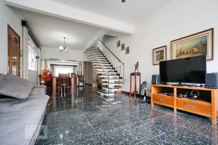 Sala de casa à venda com 4 quartos, 220m² em Parque São Jorge, São Paulo