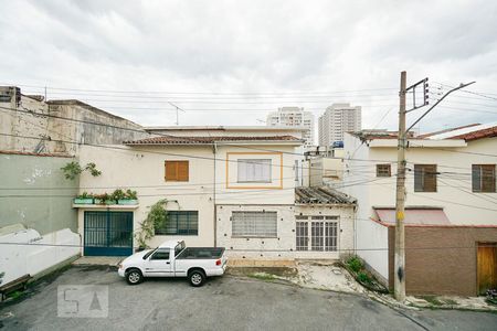 Casa à venda com 220m², 4 quartos e 4 vagasVista quarto suíte 02