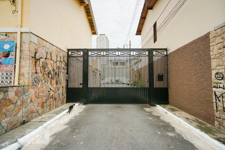 Casa à venda com 220m², 4 quartos e 4 vagasEntrada vila