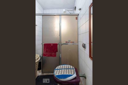 Banheiro de casa à venda com 9 quartos, 500m² em Conjunto Habitacional Teotonio Vilela, São Paulo