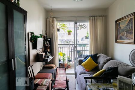 Apartamento à venda com 70m², 2 quartos e 1 vaga Apartamento à venda com 70m², 2 quartos e 1 vagaSala