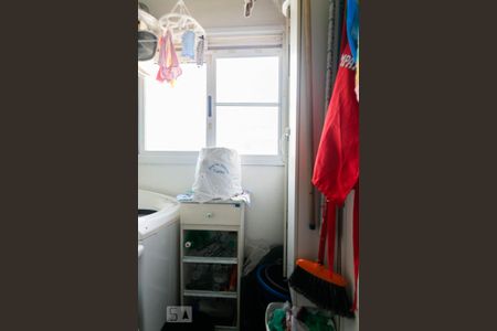Apartamento à venda com 70m², 2 quartos e 1 vaga Apartamento à venda com 70m², 2 quartos e 1 vagaÁrea de Serviço