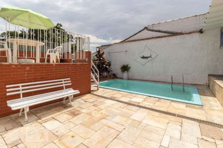 Casa para alugar com 300m², 3 quartos e sem vagaQuintal