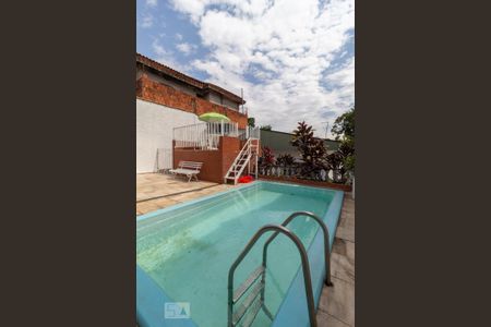 Casa para alugar com 300m², 3 quartos e sem vagaQuintal