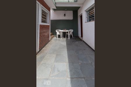 Casa para alugar com 300m², 3 quartos e sem vagaQuintal