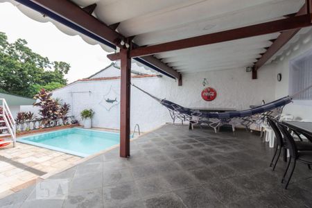 Casa para alugar com 300m², 3 quartos e sem vagaQuintal