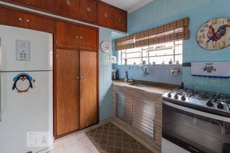 Casa para alugar com 300m², 3 quartos e sem vagaCozinha