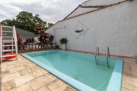 Casa para alugar com 300m², 3 quartos e sem vagaQuintal