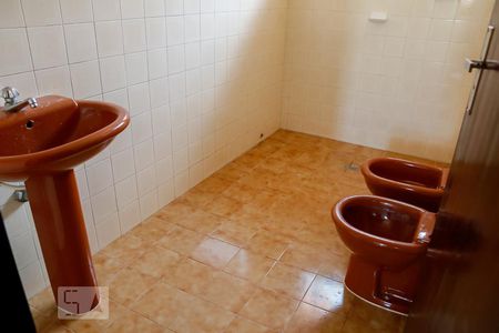 Casa à venda com 150m², 5 quartos e 7 vagasBanheiro Social