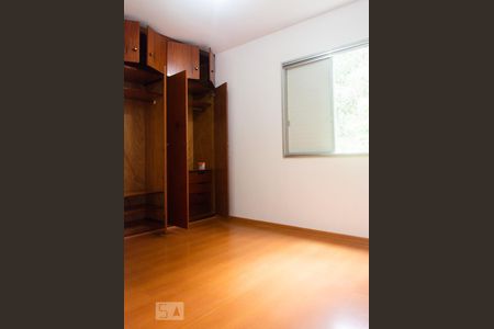 Quarto 1 de apartamento para alugar com 2 quartos, 52m² em Vila Andrade, São Paulo