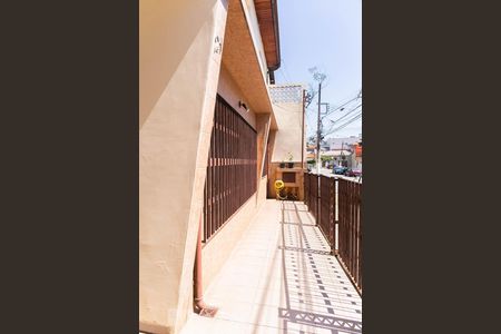 Casa à venda com 120m², 2 quartos e 2 vagasFachada