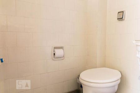 Casa à venda com 120m², 2 quartos e 2 vagasBanheiro de Serviço