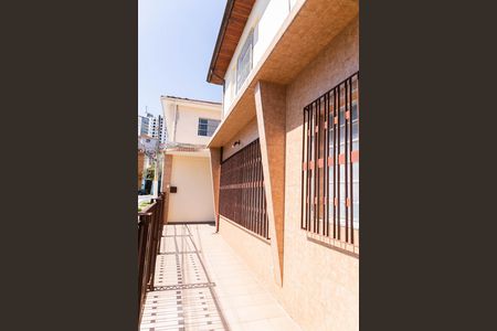 Casa à venda com 120m², 2 quartos e 2 vagasFachada