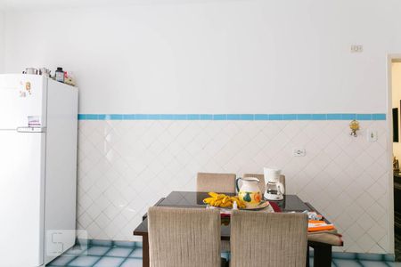 Casa à venda com 120m², 2 quartos e 2 vagasCozinha