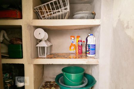 Casa à venda com 120m², 2 quartos e 2 vagasDespensa