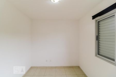Apartamento para alugar com 74m², 3 quartos e 2 vagasQuarto 02