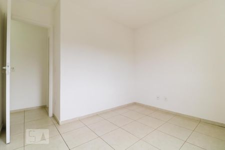 Apartamento para alugar com 74m², 3 quartos e 2 vagasQuarto 02