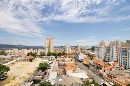 Vista do Quarto 1 de apartamento para alugar com 3 quartos, 82m² em Jardim Flor da Montanha, Guarulhos