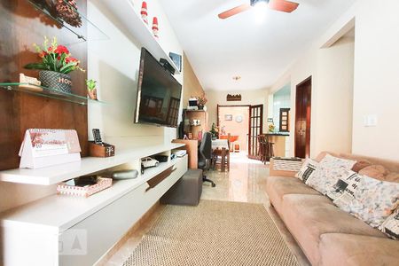 Sala  de casa de condomínio para alugar com 2 quartos, 81m² em Itaquera, São Paulo