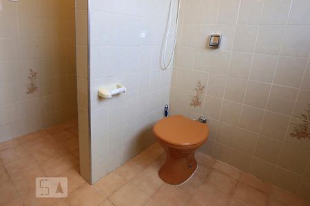Banheiro da Suíte de casa para alugar com 2 quartos, 100m² em Campo Belo, São Paulo