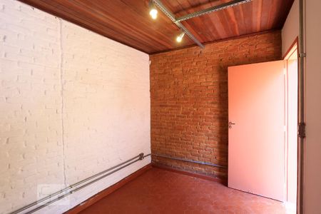 Casa para alugar com 100m², 2 quartos e sem vagaQuarto Reversível