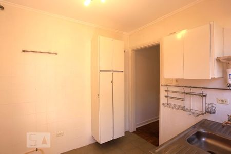 Cozinha de casa para alugar com 2 quartos, 100m² em Campo Belo, São Paulo