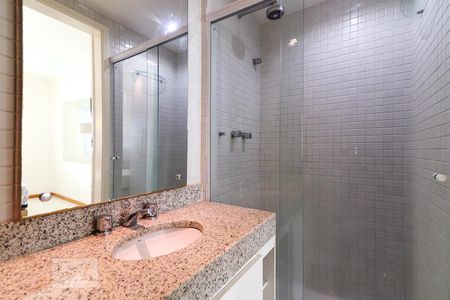 Apartamento à venda com 75m², 2 quartos e 1 vagaBanheiro da Suíte