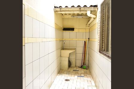 Casa para alugar com 80m², 2 quartos e sem vaga Casa para alugar com 80m², 2 quartos e sem vagaArea de Serviço