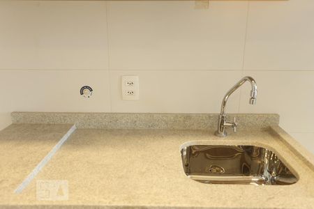 Cozinha de apartamento para alugar com 1 quarto, 42m² em Santa Efigênia, São Paulo