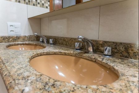 Apartamento para alugar com 82m², 2 quartos e 1 vaga Apartamento para alugar com 82m², 2 quartos e 1 vagaBanheiro Social - Pia