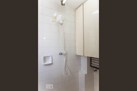 Apartamento para alugar com 82m², 2 quartos e 1 vaga Apartamento para alugar com 82m², 2 quartos e 1 vagaBanheiro de Serviço