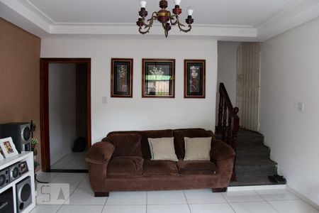 Sala de casa para alugar com 4 quartos, 224m² em Vila Yolanda, Osasco