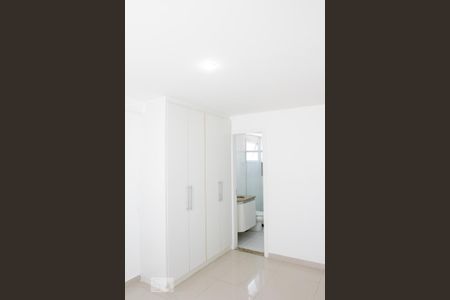 Apartamento para alugar com 188m², 3 quartos e 2 vagas Apartamento para alugar com 188m², 3 quartos e 2 vagasVista do Quarto 2 - Suíte