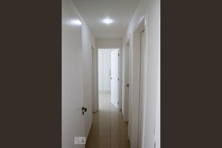 Apartamento para alugar com 188m², 3 quartos e 2 vagas Apartamento para alugar com 188m², 3 quartos e 2 vagasCorredor