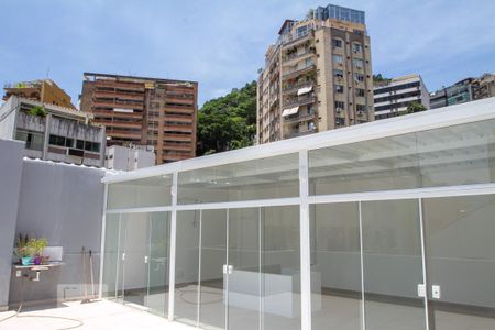 Apartamento para alugar com 188m², 3 quartos e 2 vagas Apartamento para alugar com 188m², 3 quartos e 2 vagasÁrea Externa - 2º Andar