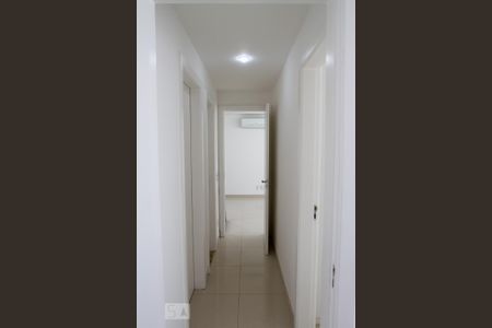 Apartamento para alugar com 188m², 3 quartos e 2 vagas Apartamento para alugar com 188m², 3 quartos e 2 vagasCorredor