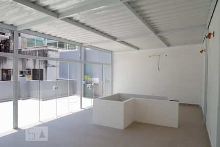 Apartamento para alugar com 188m², 3 quartos e 2 vagas Apartamento para alugar com 188m², 3 quartos e 2 vagasSala - 2º Andar