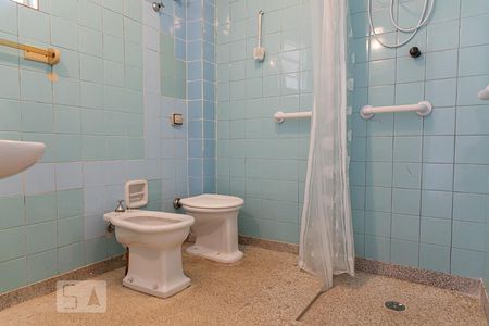 Banheiro de apartamento para alugar com 1 quarto, 80m² em Bela Vista, São Paulo