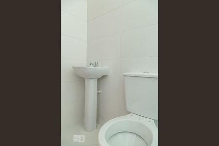 Apartamento para alugar com 55m², 2 quartos e sem vaga Apartamento para alugar com 55m², 2 quartos e sem vagaBanheiro