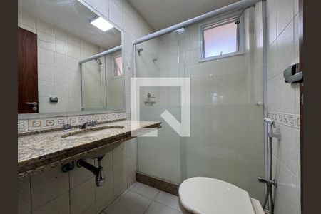 Apartamento à venda com 204m², 3 quartos e 3 vagasBanheiro Social