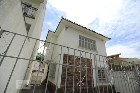Casa à venda com 200m², 3 quartos e 5 vagasFachada