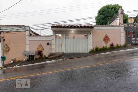 Casa de condomínio à venda com 46m², 2 quartos e 1 vagaFachada