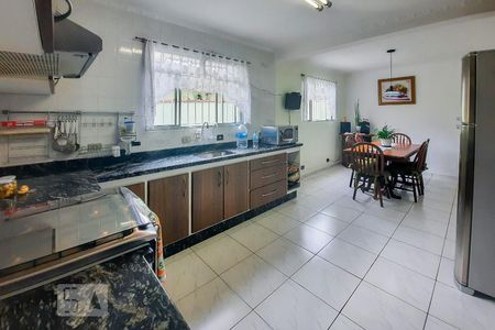 Casa à venda com 190m², 3 quartos e 4 vagas