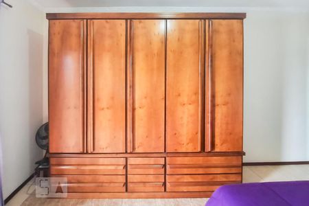 Casa à venda com 190m², 3 quartos e 4 vagas